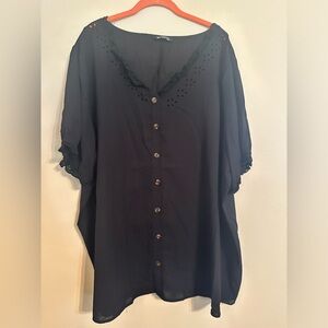 Black BloomChic blouse size 26